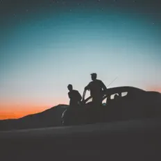 Dengarkan Leiko Blue, tonton video musik, baca bio, lihat tanggal tur & lainnya!
