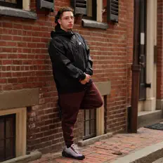 Escucha a El Ladron, mira vídeos musicales, lee la biografía, consulta fechas de giras y mucho más.