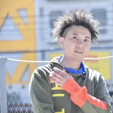 聆聽 TEEZVA、觀看音樂影片、閱讀小傳、查看巡演日期等！