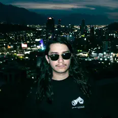 Ouça mvgicmvgic, assista a videoclipes, leia a biografia, veja as datas das turnês e mais!