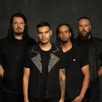 Ouve undefined, vê vídeos de música, lê a biografia, vê as datas da digressão e muito mais!
