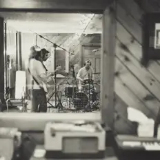 Listen to The Boxelders, watch music videos, read bio, see tour dates & more!
