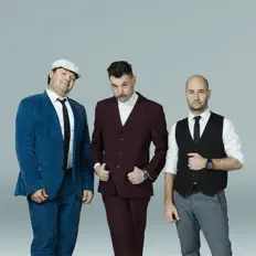 Escucha a Cookin' On 3 Burners, mira vídeos musicales, lee la biografía, consulta fechas de giras y mucho más.