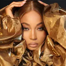 收听 Dejaneé、观看音乐视频、阅读小传、查看巡演日期等 ！