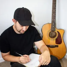 Écoutez Chris Murray, regardez des vidéoclips, lisez la biographie, consultez les dates de tournée et plus encore !