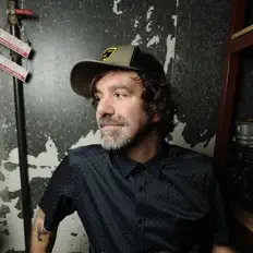 Listen to Stephen Kellogg, watch music videos, read bio, see tour dates & more!