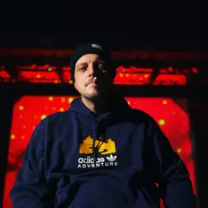 聆聽 Tagmond、觀看音樂影片、閱讀小傳、查看巡演日期等！