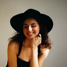 Dengarkan Morgane B., tonton video musik, baca bio, lihat tanggal tur & lainnya!