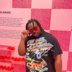 收听 BigBoiiPhantom、观看音乐视频、阅读小传、查看巡演日期等 ！