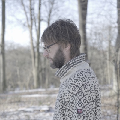 Listen to Stilhed, watch music videos, read bio, see tour dates & more!