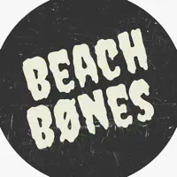 Hör dir undefined an, schau dir Musikvideos an, lies die Biografie, finde Tourdaten und mehr!