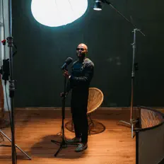 Dengarkan riosoundz, tonton video musik, baca bio, lihat tanggal tur & lainnya!