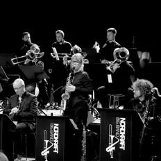 Nordkraft Big Band सुनें, म्यूज़िक वीडियो देखें, बायो पढ़ें, दौरे की तारीखें और बहुत कुछ देखें!