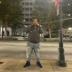 Posłuchaj wykonawcy Bigg Mu, obejrzyj teledyski, przeczytaj biografię, zobacz daty tras koncertowych i nie tylko!