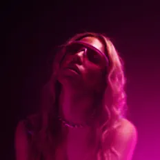 Poslechněte si interpreta Brianna Musco, sledujte hudební videa, přečtěte si životopis, podívejte se na data turné a další informace.
