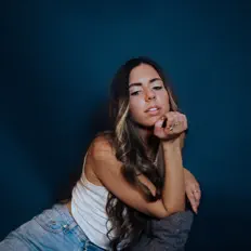 Ouve Peyton Stilling, vê vídeos de música, lê a biografia, vê as datas da digressão e muito mais!