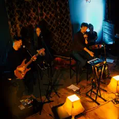 Ouça Кролик Кэрролл, assista a videoclipes, leia a biografia, veja as datas das turnês e mais!