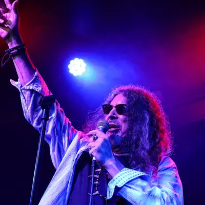 Listen to Johnny Ray Jones, watch music videos, read bio, see tour dates & more!