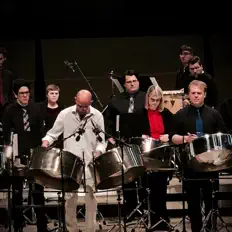 Iowa Steel Bandを聴いたり、ミュージックビデオを鑑賞したり、経歴やツアー日程などを確認したりしましょう!