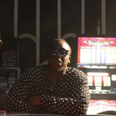 Listen to Robin Harris Jr., watch music videos, read bio, see tour dates & more!