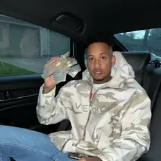 Escucha a KiloTalkMoney, mira videos musicales, lee su biografía, consulta las fechas de las gira y más.