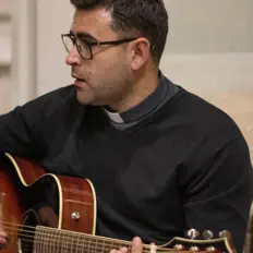 Ascolta Mario Ciardullo, guarda video musicali, leggi la biografia, vedi le date del tour & altro!