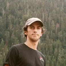 Escucha a Bojar, mira videos musicales, lee su biografía, consulta las fechas de las gira y más.