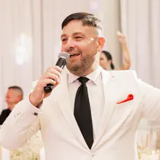 Ouça Baboiash, assista a videoclipes, leia a biografia, veja as datas das turnês e mais!