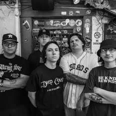 Strange Joy을(를) 듣고, 뮤직 비디오를 보고, 약력을 읽고, 투어 일정 등을 확인하세요!