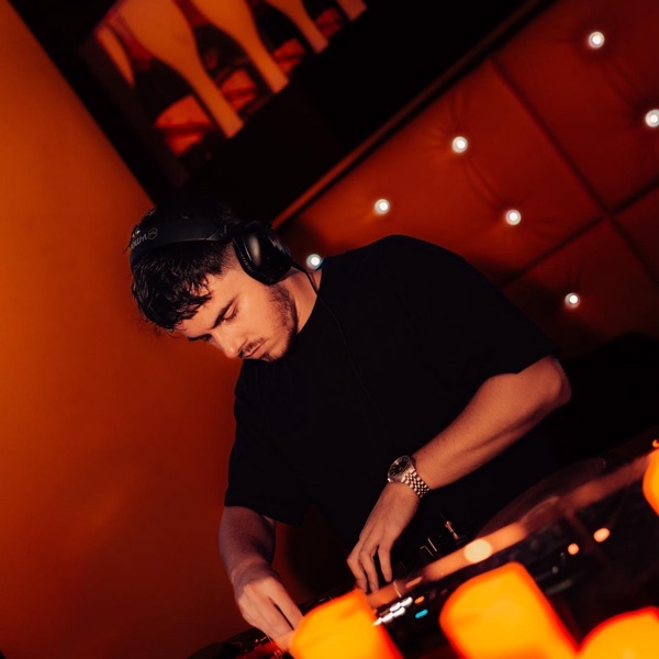 Florian Cassiede's avatar
