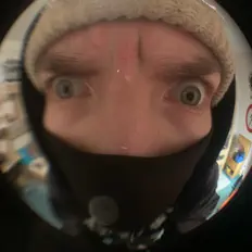 nmscoopを聴いたり、ミュージックビデオを鑑賞したり、経歴やツアー日程などを確認したりしましょう！