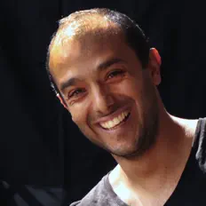 Ascolta Muziek voor Baby, guarda video musicali, leggi la biografia, vedi le date del tour & altro!