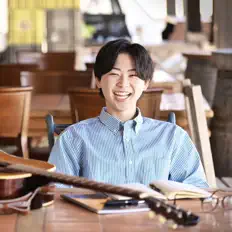 Couji을(를) 듣고, 뮤직 비디오를 보고, 약력을 읽고, 투어 일정 등을 확인하세요!