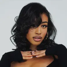 Listen to Mari Vee, watch music videos, read bio, see tour dates & more!
