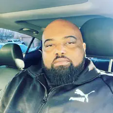 Ascolta MrBayLeaf Presents Spizzzle, guarda video musicali, leggi la biografia, vedi le date del tour & altro!