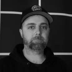 Paul Peanutsを聴いたり、ミュージックビデオを鑑賞したり、経歴やツアー日程などを確認したりしましょう！