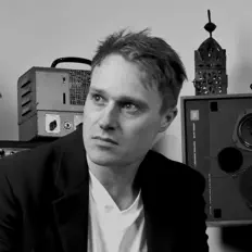 聆聽 Bryce Jardine、觀看音樂影片、閱讀小傳、查看巡演日期等！