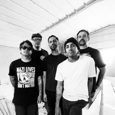 Ascolta Toxins, guarda video musicali, leggi la biografia, vedi le date del tour & altro!