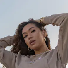 Listen to Melissa Le, watch music videos, read bio, see tour dates & more!