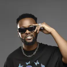 聆聽 Laylizzy、觀看音樂影片、閱讀小傳、查看巡演日期等！