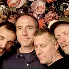 Escucha a The Radio Field, mira videos musicales, lee su biografía, consulta las fechas de las gira y más.