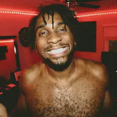 Dengarkan KemmieMusic, tonton video musik, baca bio, lihat tanggal tur & lainnya!