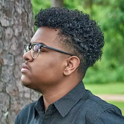 Listen to xNoahB, watch music videos, read bio, see tour dates & more!