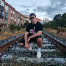 Ouça Reile, assista a videoclipes, leia a biografia, veja as datas das turnês e mais!