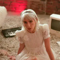 Listen to Asy Saavedra, watch music videos, read bio, see tour dates & more!