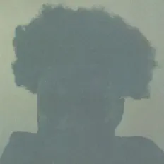 收听 Hooly、观看音乐视频、阅读小传、查看巡演日期等 ！