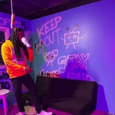 Davon Deniroを聴いたり、ミュージックビデオを鑑賞したり、経歴やツアー日程などを確認したりしましょう！