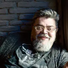 Listen to Stamatis Kraounakis, watch music videos, read bio, see tour dates & more!
