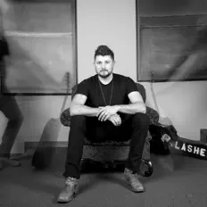 Luister naar Joe Lasher, bekijk muziekvideo's, lees de bio, bekijk de tourdata, en meer!