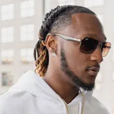 Posłuchaj wykonawcy YFF Quan, obejrzyj teledyski, przeczytaj biografię, zobacz daty tras koncertowych i nie tylko!